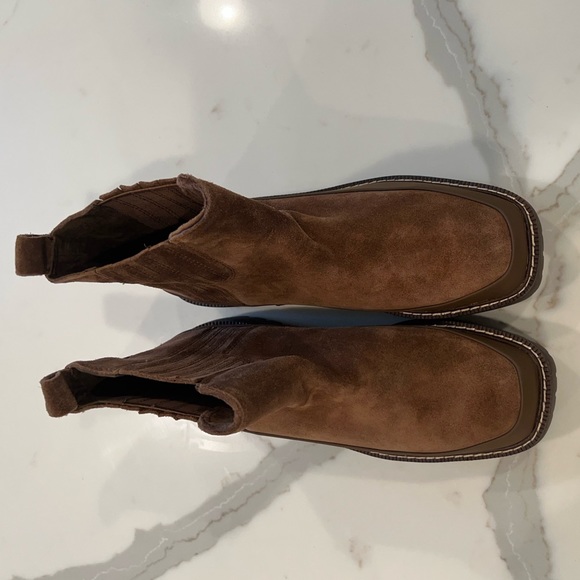 New Betsy Lug Sole CASLON boots - Picture 5 of 7